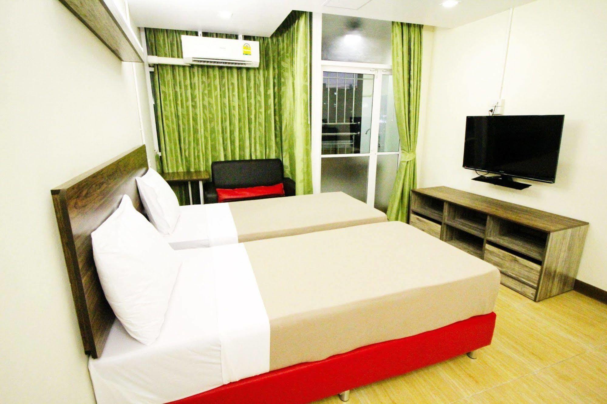 Ac Sport Village Bangkok Esterno foto