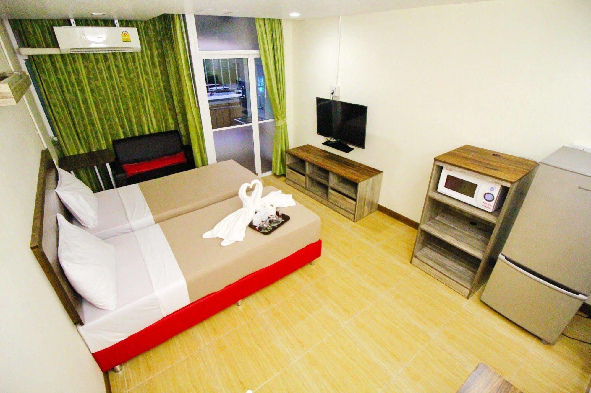 Ac Sport Village Bangkok Esterno foto